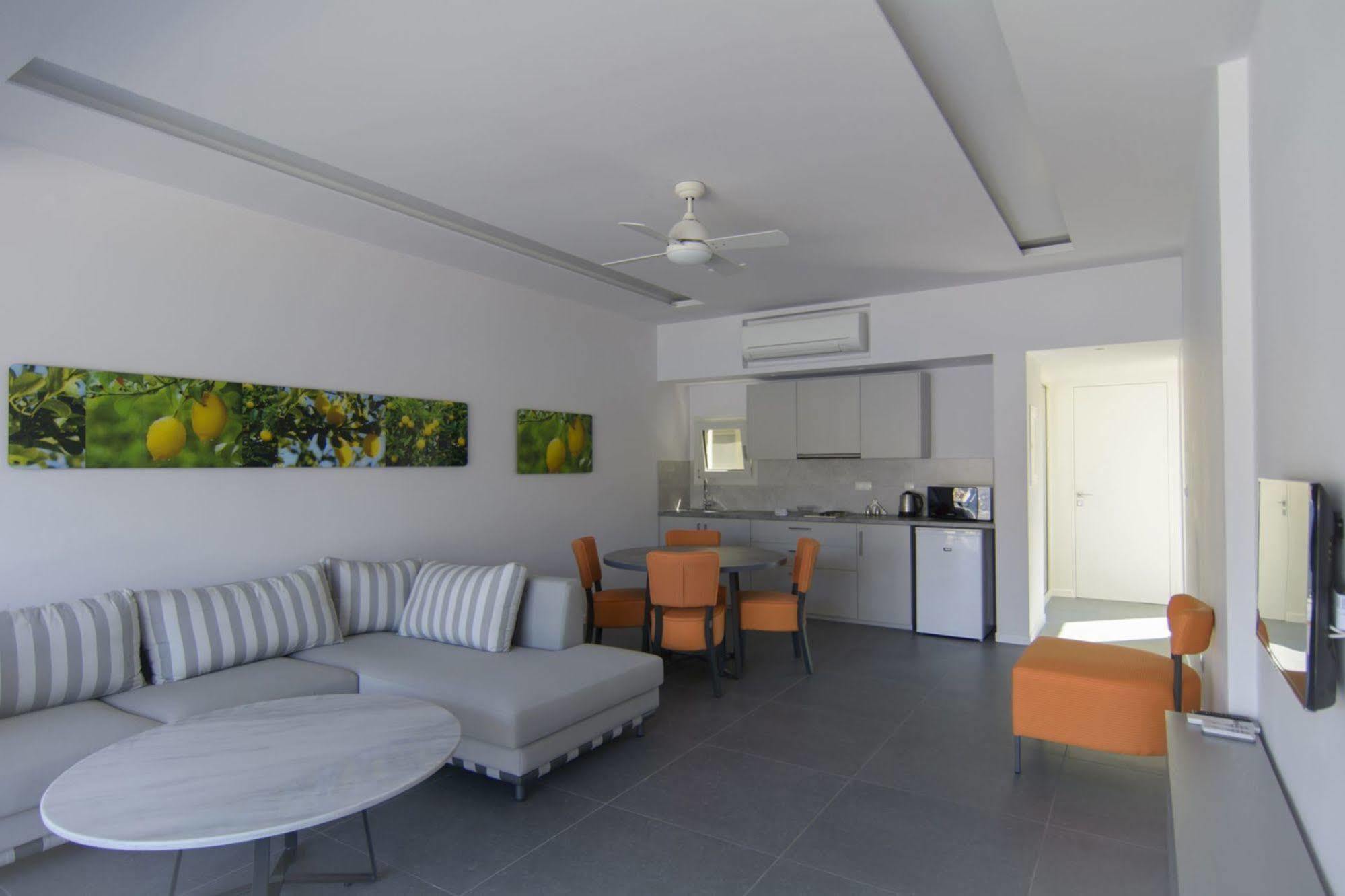 Aparthotel Lavender Cove Kórfos Zewnętrze zdjęcie
